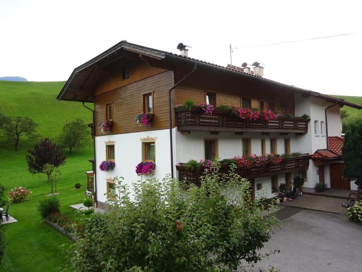 Landhaus Mayr Hotel Wiesing Exterior photo