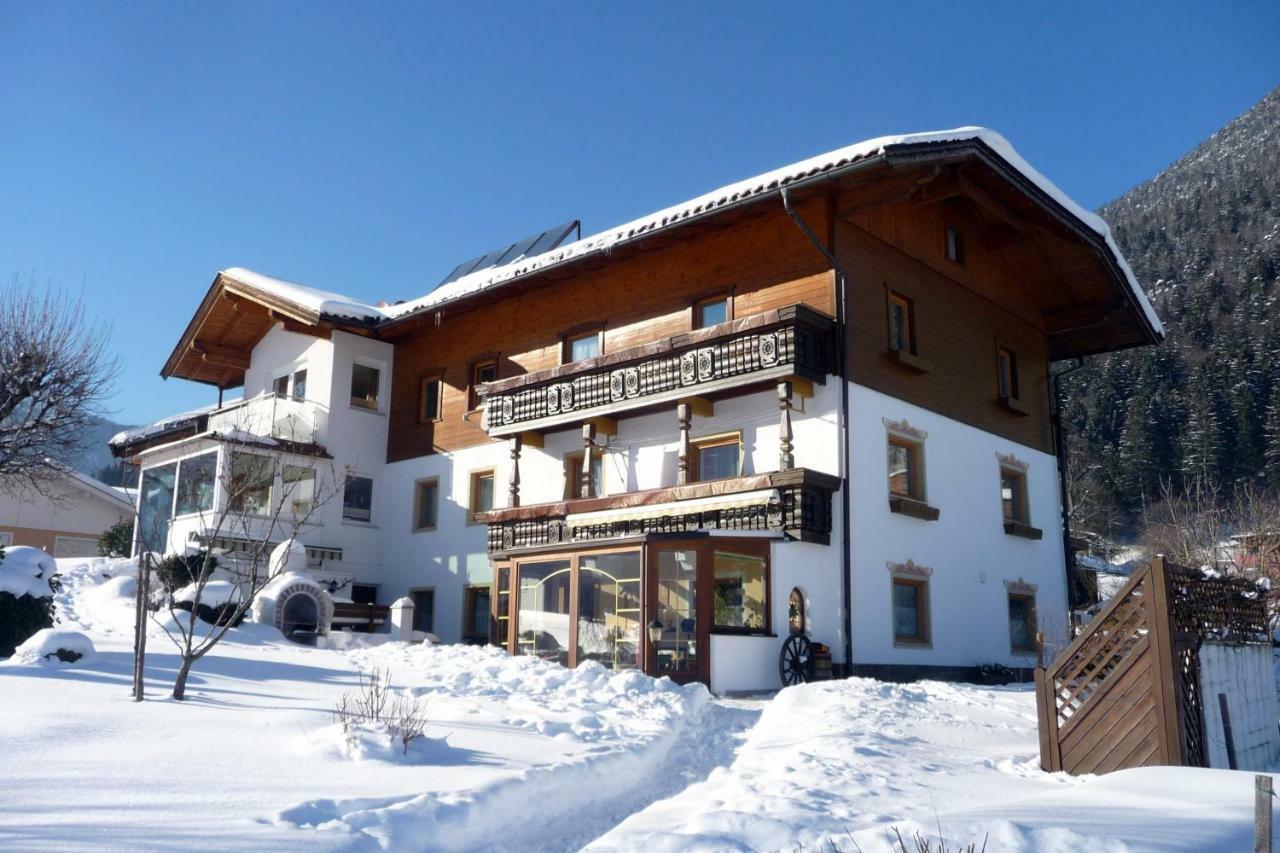 Landhaus Mayr Hotel Wiesing Exterior photo